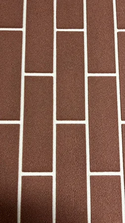 Коричневый кирпич